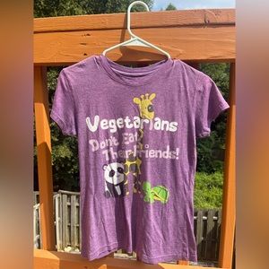 “Vegetarians don’t eat their friends” medium shirt
